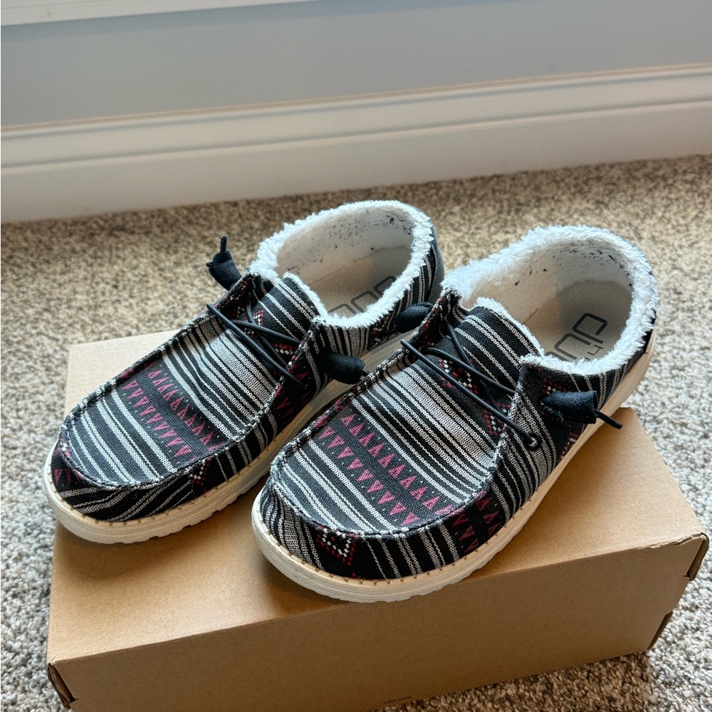 Women’s Wendy Hey Dudes Aztec Print